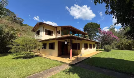 Sítio com 4 dormitórios à venda, 50000 m² por R$ 1.500.000,00 - Torreões - Juiz de Fora/MG