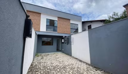 Casa com 3 QUARTOS à venda, 114 m² por R$ 439.000 - Fontesville - Juiz de Fora/MG