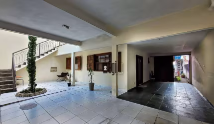 Casa com 4 dormitórios à venda por R$ 1.200.000,00 - Teixeiras - Juiz de Fora/MG