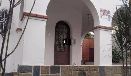 Casa com 4 dormitórios, 214 m² - venda por R$ 950.000,00 ou aluguel por R$ 4.500,00/mês - Passos - Juiz de Fora/MG