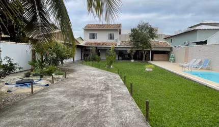 LINDA CASA DUPLEX NO CORAÇÃO DO PORTO DA ROÇA EM SAQUAREMA
