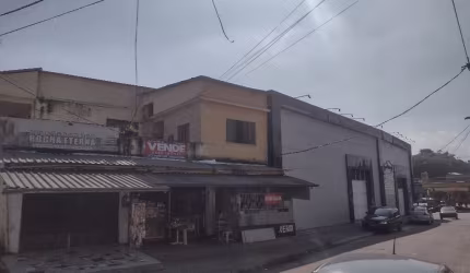 ÓTIMO INVESTIMENTO NO CORAÇÃO DO COLUBANDÊ PRÓXIMO AO HIPERMERCADO GUARANÁ