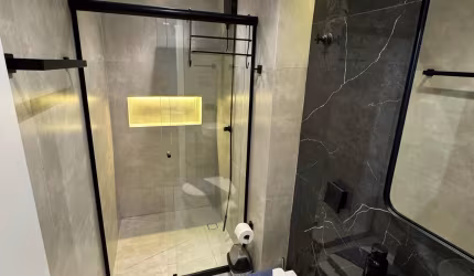 Apto 1 Quarto no Centro de Curitiba - Sucesso no Airbnb - com Garagem