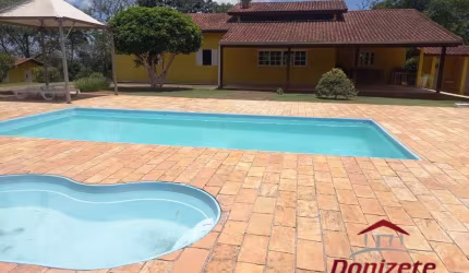 Sitio a Venda Em São roque.