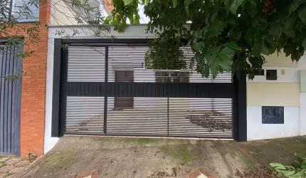Casa em Tatuí, bairro Santa Cruz