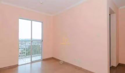 Apartamento com 2 quartos banheiro e 1 vaga