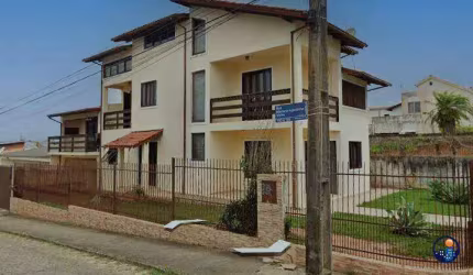 Vendo Casa de 4 Quartos no Jardim Atlântico - Florianópolis