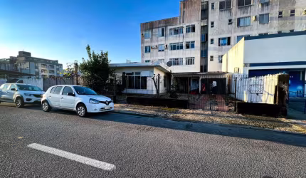 Terreno para venda bem localizado no Balneário Estreito em Florianópolis