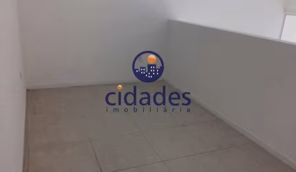 Loja comercial para venda bem localizada no bairro Estreito, Florianópolis