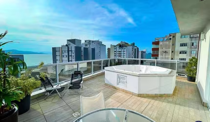 Venda apartamento cobertura mobiliado 4 dormitórios com garagem em Florianópolis, Agronômica junto Beira Mar