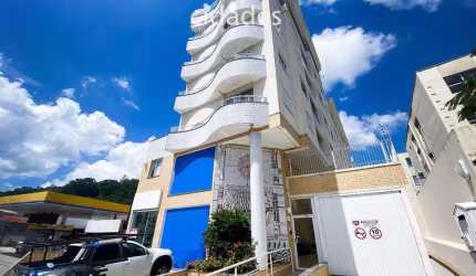 Apartamento para aluguel 1 dormitório com garagem a poucos metros da UFSC no Córrego Grande