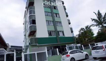 Apartamento para venda de 3 quartos com garagem bem localizado bairro Estreito, Florianópolis