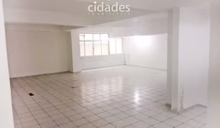 Ampla e bem localizada sala comercial no centro de Florianópolis - 460m²