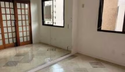 Vendo em área nobre de Florianópolis com 3 quartos, 2 vagas e 105m² - Beira Mar Norte