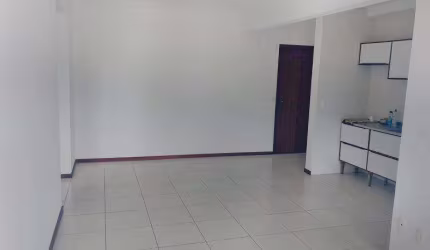 Aluguel de apartamento 2 dormitórios (suíte) com garagem no bairro Floresta, próximo ao Shopping Itaguaçu