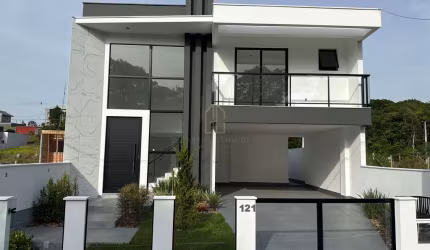 Casa à venda em São José 4 Dormitórios (1 Suíte Master) |