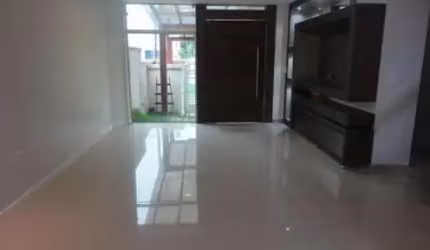 CASA LINDA NO CARRÃO