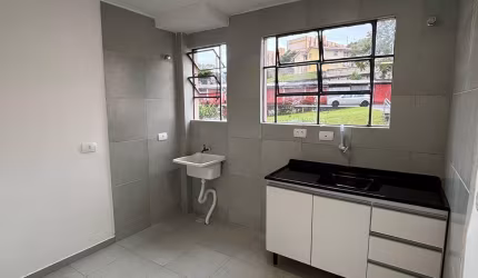Apto reformado no Barreirinha, 2 quartos, face norte e vista verde!