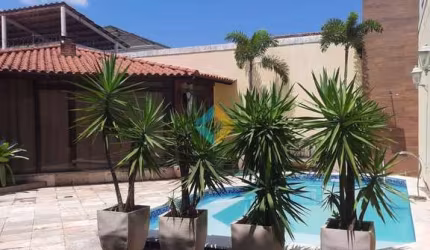 Casa com 5 dorms, Itaipu, Niterói - R$ 1.7 mi, Cod: 761