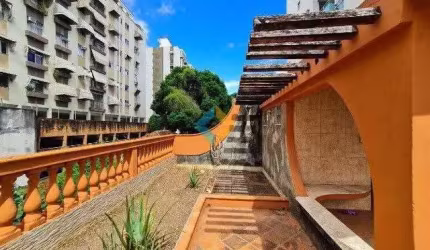 Casa com 4 dorms, Ingá, Niterói - R$ 790 mil, Cod: 975
