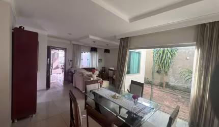 Casa para Locação em Campo Grande, Vila Nascente, 4 dormitórios, 4 suítes, 5 banheiros, 3 vagas