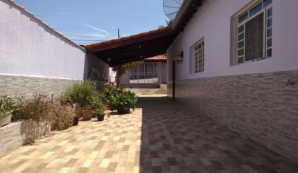 CASA A VENDA EM JUNDIAÍ - BAIRRO SANTA CAMILA / REGIÃO DO JARDIM TULIPAS