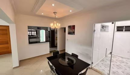 CASA A VENDA EM JUNDIAÍ - JARDIM DO LAGO - 7 VAGAS - MOBILIADA