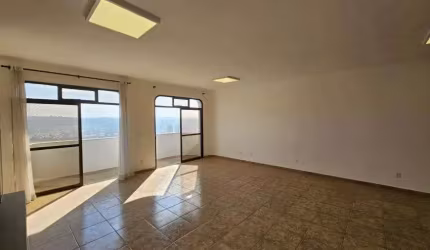 Apartamento para aluguel possui 206 metros quadrados com 3 quartos em Centro - Jundiaí - SP