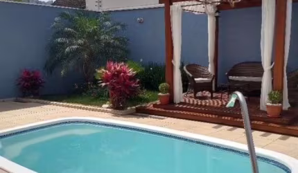 CASA A VENDA EM JUNDIAÍ - BAIRRO COLÔNIA - 3 DORMITÓRIOS - 4 VAGAS