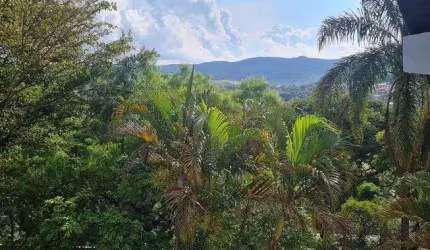 CASA A VENDA EM CONDOMÍNIO NA MALOTA - VISTA PARA A SERRA DO JAPI - SOBRADO