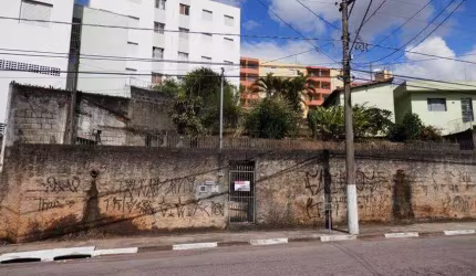 TERRENO EM JUNDIAÍ - JARDIM TAMOIO – IDEAL PARA COMÉRCIO - Terreno em aclive