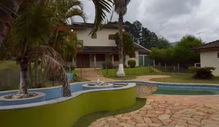 CASA A VENDA EM JUNDIAÍ - BAIRRO CAXAMBÚ – PARA QUEM PROCURA CONFORTO, PRATICIDADE e QUALIDADE