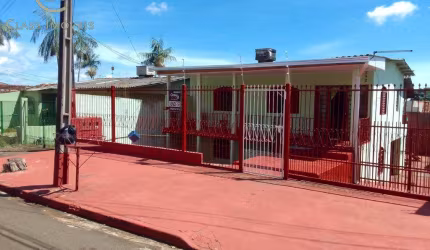 Casa à venda em Londrina, Jardim do Sol, com 5 quartos, com 166 m²