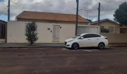 Casa à venda em Londrina, Antares, com 3 quartos, com 200 m²