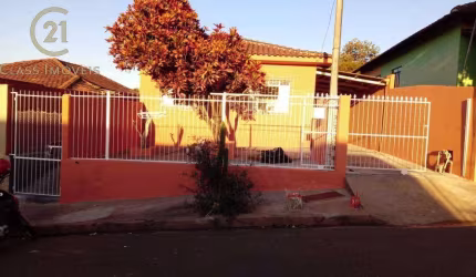 Casa à venda em Londrina, Jardim do Sol, com 3 quartos, com 141.42 m²