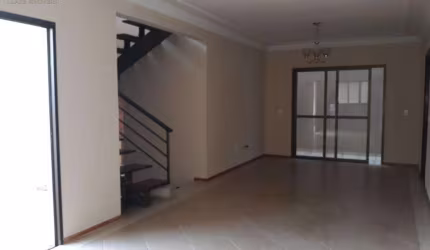 Casa para alugar em Londrina, Santa Mônica, com 3 quartos, com 200 m²