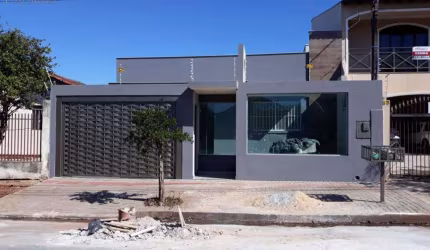 Casa à venda em Londrina, Leonor, com 3 quartos, com 200 m²