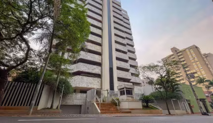 Apartamento à venda em Londrina, Centro, com 4 quartos, com 234 m², Edifício Coimbra