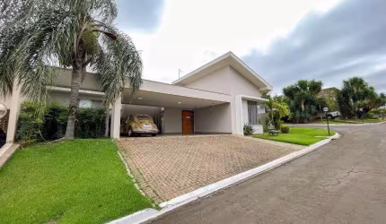 Casa à venda em Londrina, Jardim Itatiaia 2, com 3 quartos, com 199 m², Residencial Petit Ville