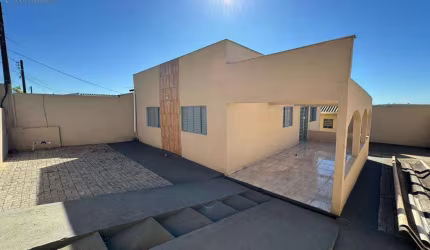 Casa à venda em Londrina, Conjunto Vivi Xavier, com 3 quartos, com 91.9 m²