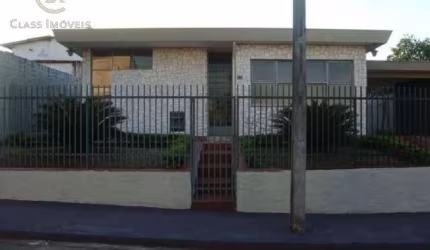Casa à venda em Londrina, Aparecida, com 3 quartos, com 211.44 m²