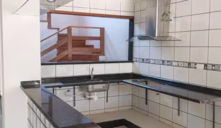 Casa à venda e para alugar em Londrina, Conjunto Habitacional Alexandre Urbanas, com 3 quartos