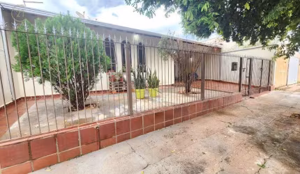 Casa para alugar em Londrina, Jardim Guararapes, com 3 quartos, com 180 m²