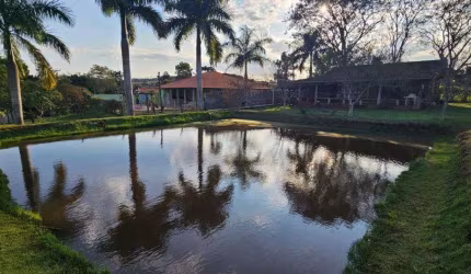 ótima chácara para laser ótima infra estrutura usina três bocas 7800mt2 com casa colonial varanda com churrasqueira lago para pesca fundo com rio três bocas com energia posso artesiano 3 km do asfalto