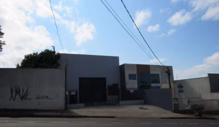 Barracão à venda em Londrina, Andes, com 650 m²