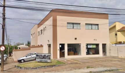 Casa à venda em Londrina, Aurora, com 3 quartos, com 564.92 m²