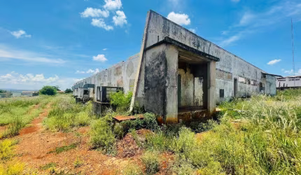 Terreno à venda em Ibiporã, Parque Industrial Castelo Branco, com 8600 m²