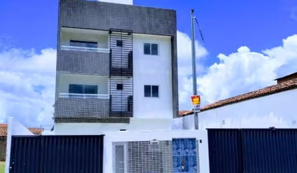 Apartamento à venda em João Paulo II, João Pessoa-PB: 2 quartos, 1 suíte, 1 sala, 1 banheiro, 1 vaga na garagem, 50m²!