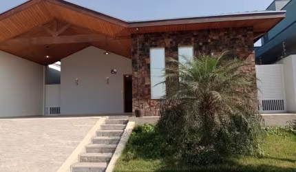 Lindo casa para locação .