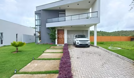 CASA EM CONDOMINIO conforto e lazer em Vargem Fria – 408m² de puro bem-estar!
